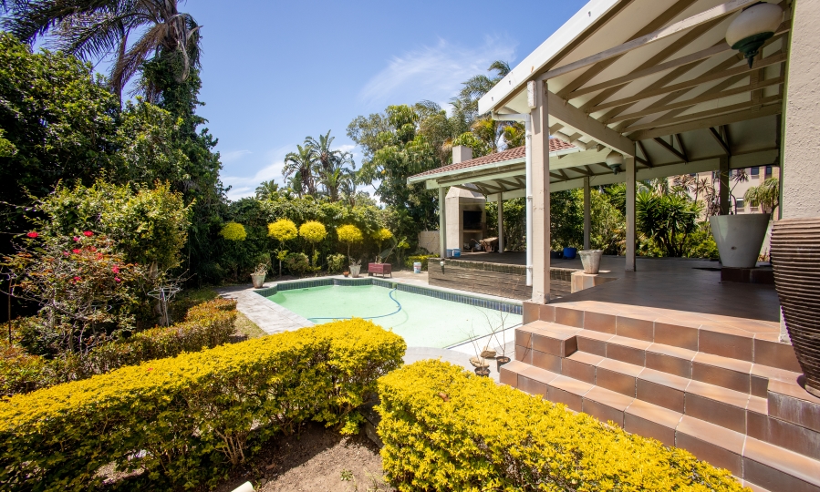 5 Bedroom Property for Sale in Berea Eastern Cape